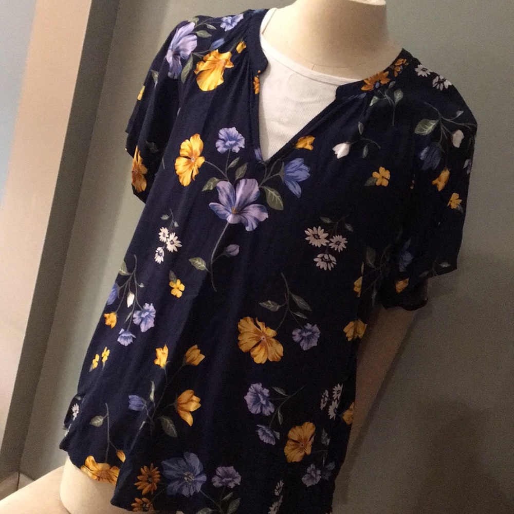 Old Navy short sleeve blouse size XXL